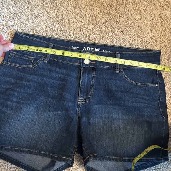 APT. 9 | Women’s Dark Blue Denim Shorts | Size 12 - Picture 5 of 7